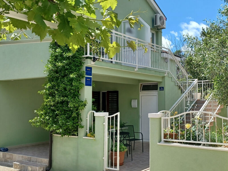 Apartmány 3298N-8081