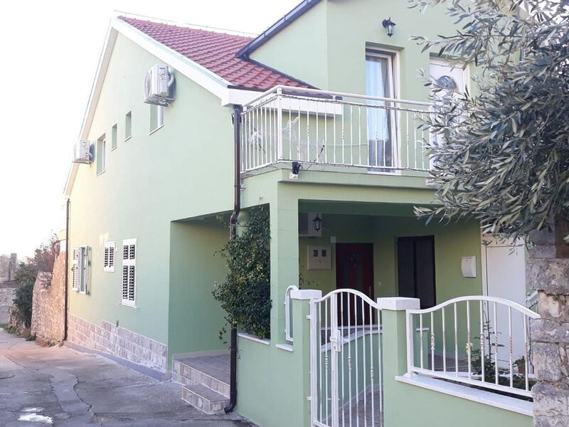 Apartmány 3298N-8081