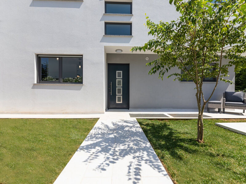 Villa 400-214