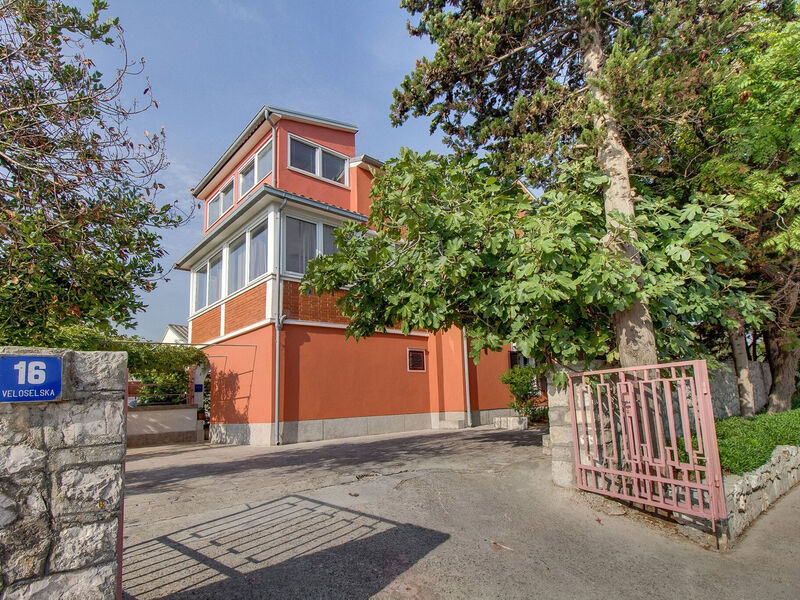 Apartmány 1355-7670