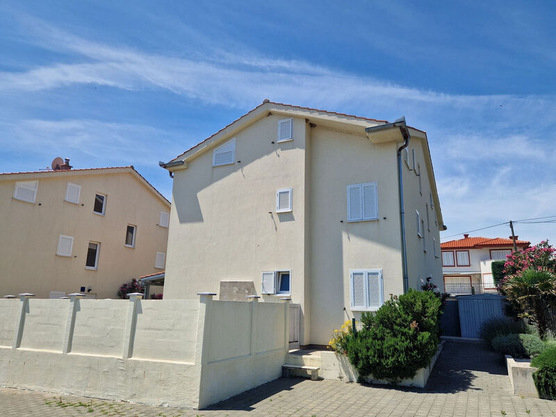 Apartmány 1355-7677