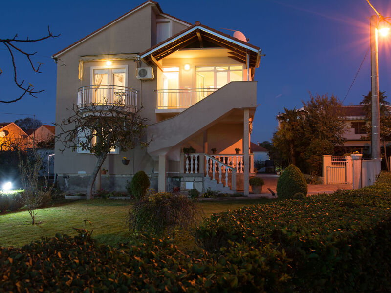 Apartmány 1355-7698