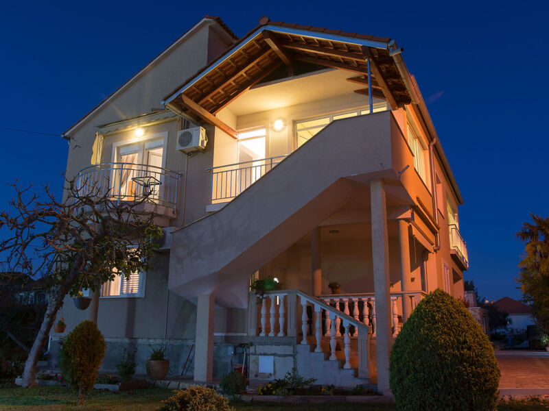 Apartmány 1355-7698