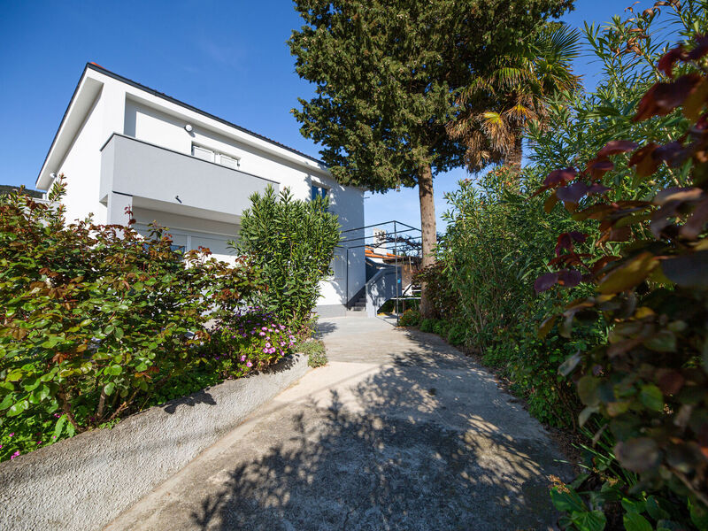Apartmány 1355-7825