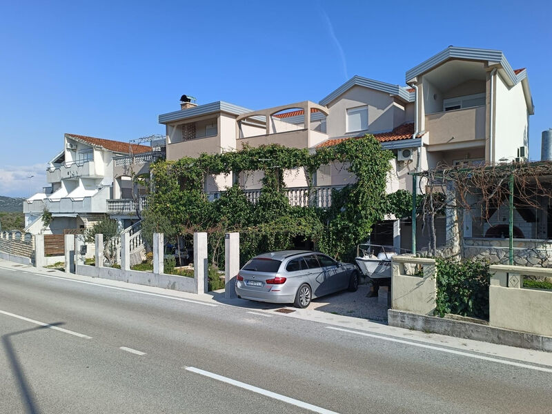 Apartmány 3298N-8503