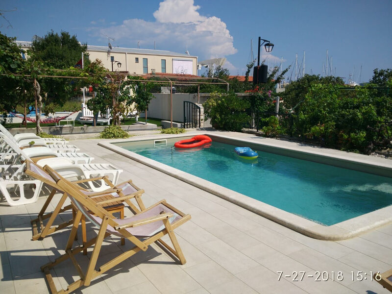 Apartmány 1355-7956