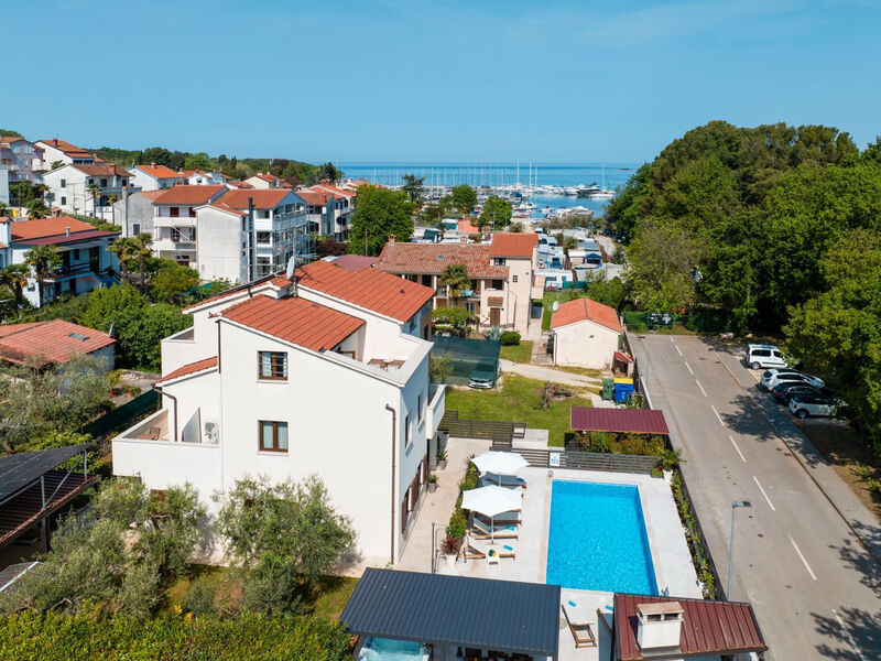 Apartmány 1355-7999