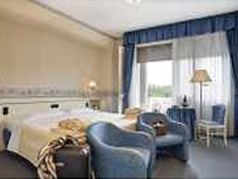 Hotel Bristol Buja
