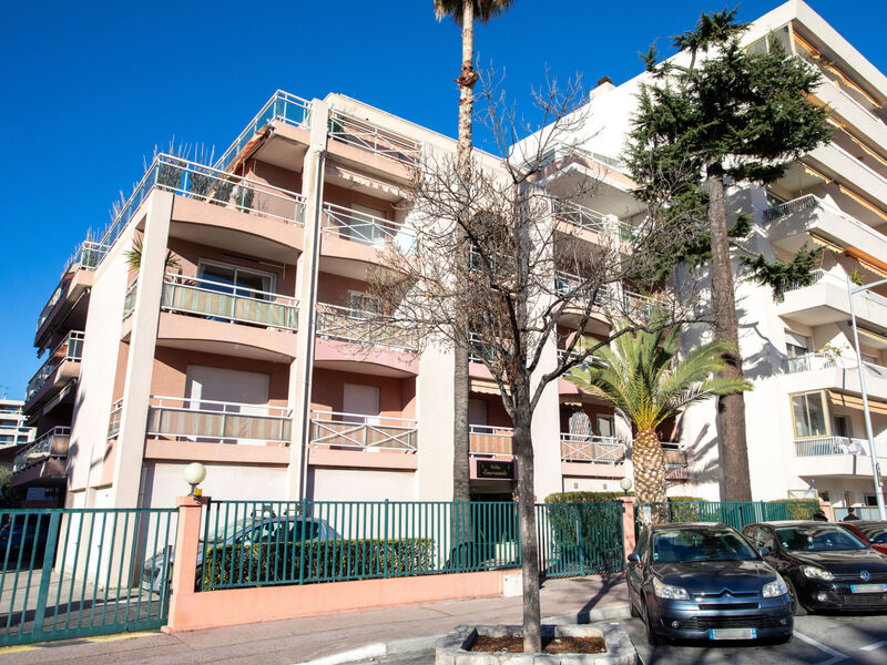 Vila Emeraude