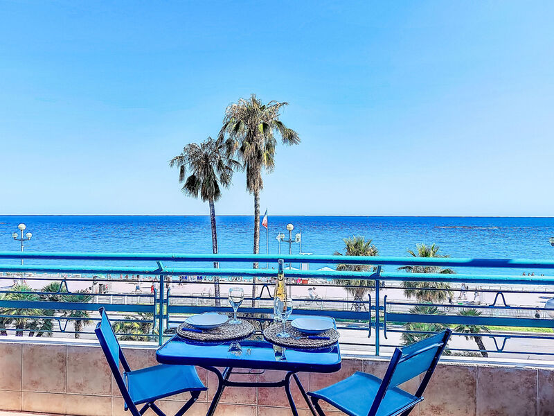 Le Savoy Promenade Des Anglais