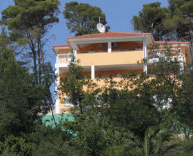 Vila 1321-245