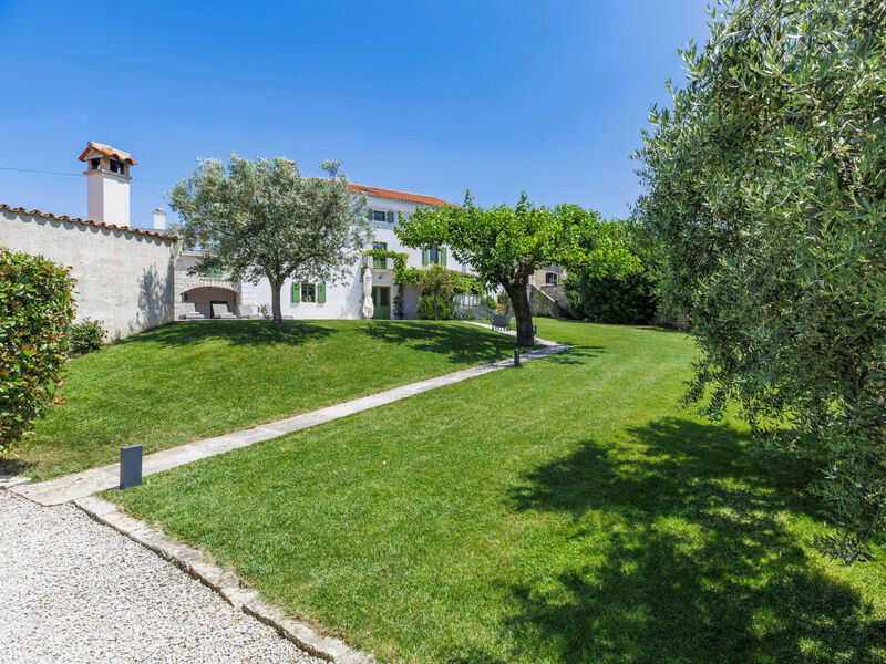 Vila Radovani