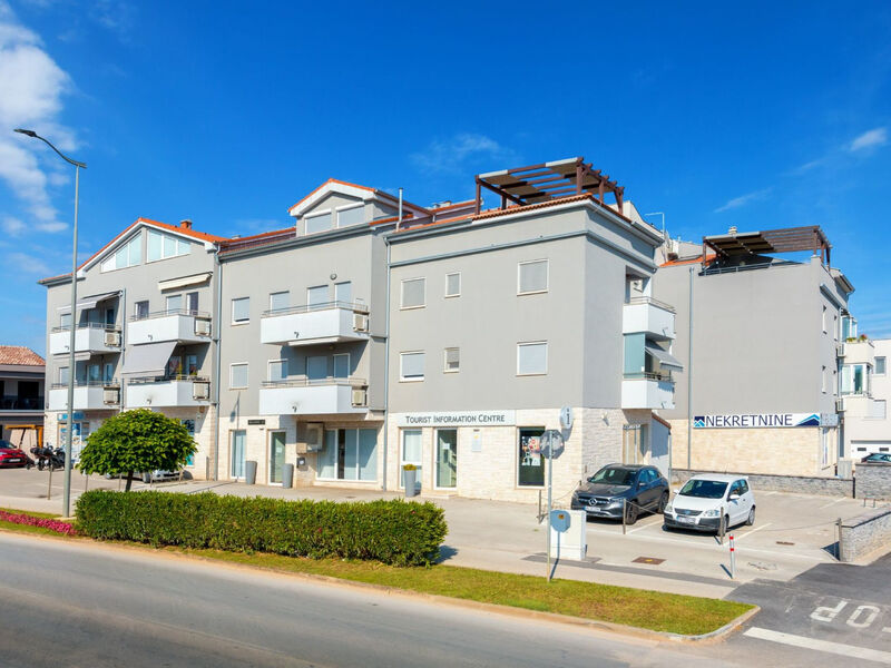 Marica J2