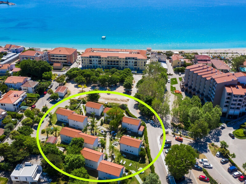 Corinthia 4