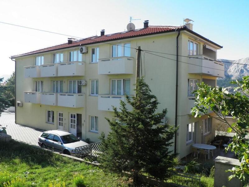 Modern eingerichtete Apartment ideal für junge Paaren im Zentrum von Baska