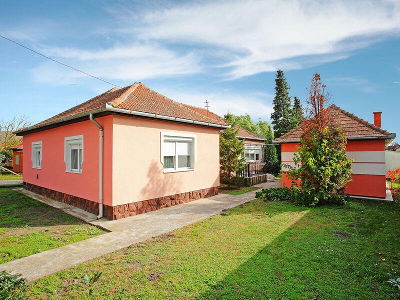 Balaton H326