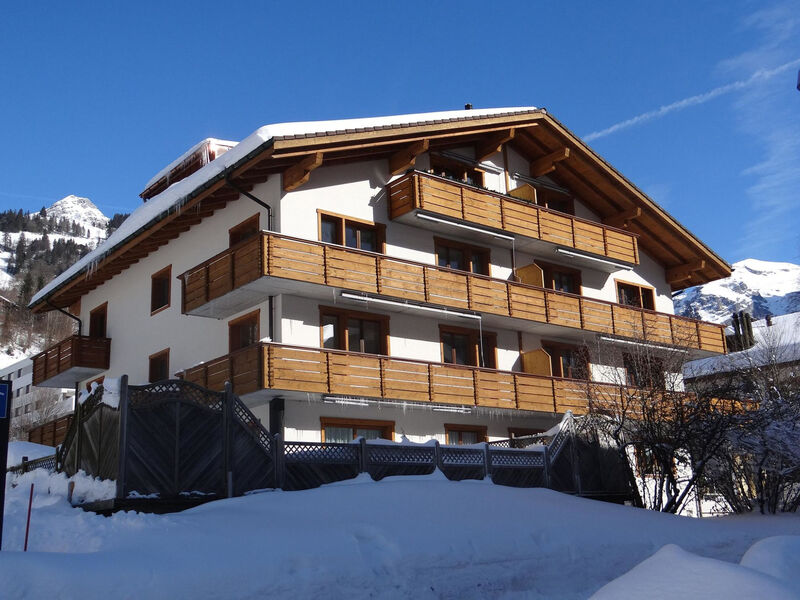 Alpenstrasse 1