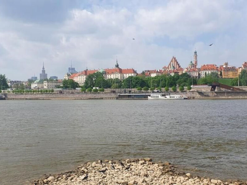 BESSERER PLATZ: Klassisches Warschau