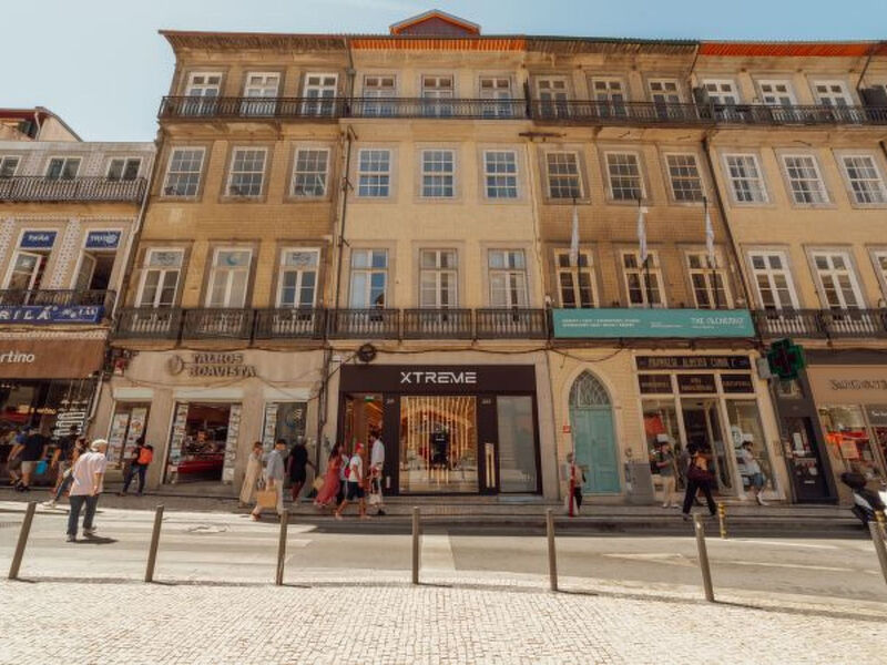 HEART OF PORTO APARTMENT B TERRACE by VACATIONY