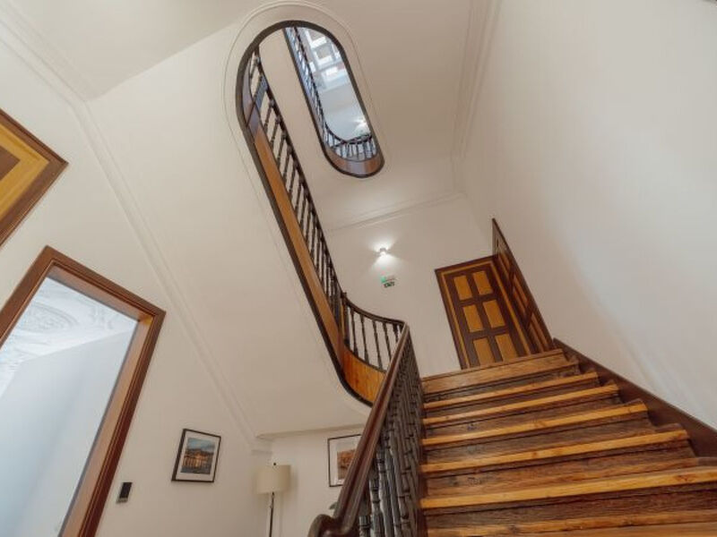 HEART OF PORTO APARTMENT F DUPLEX by VACATIONY