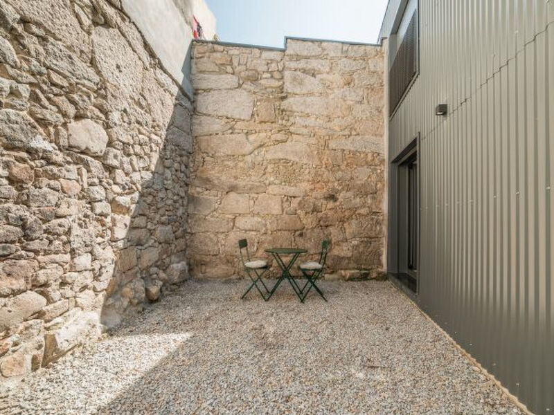 COURTYARD OPORTO DESIGN APARTMENT L WITH TERRACE