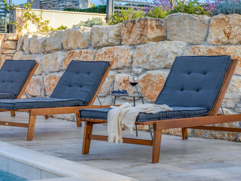 Botra Maria Luxury