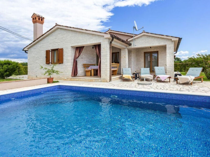 Villa Mirela