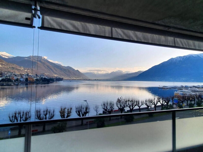 Modern Lake Suite Apt. 605
