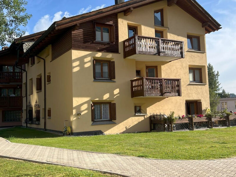 Ludains 4, APT. 25