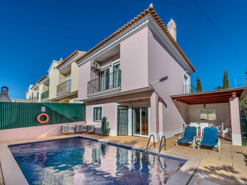 V3 Aguia M - VIP Properties