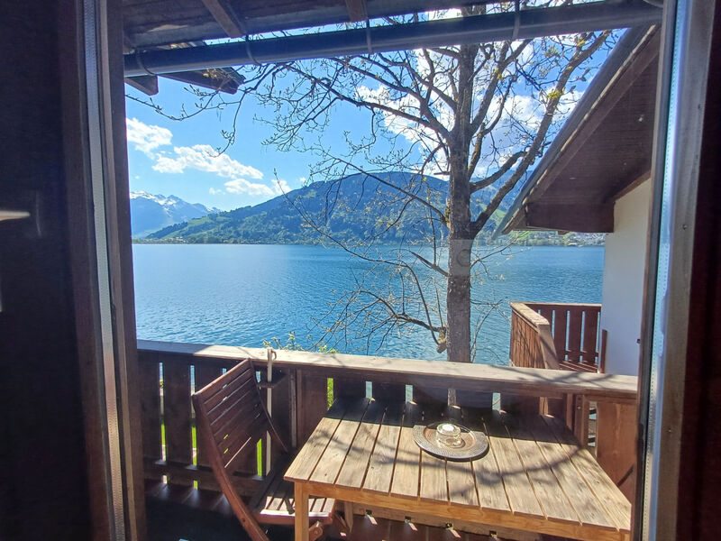 Waterfront Apartment 4