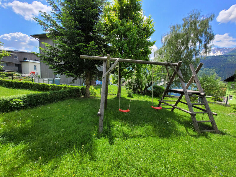 Profelt Apartment B, für 4,zentrale Lage, große Te