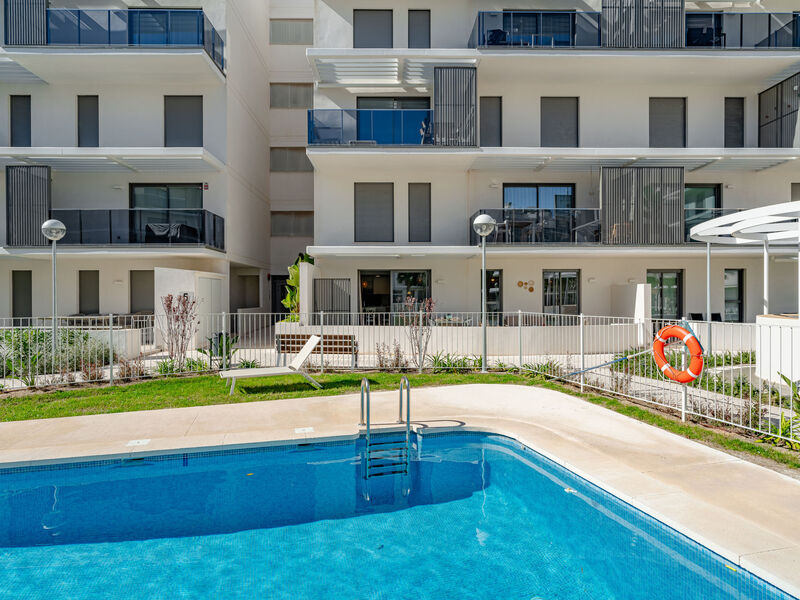 Marina Real III