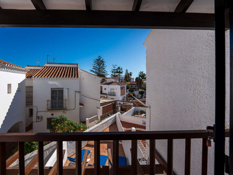 Los Pinos 29 Villas by Casasol