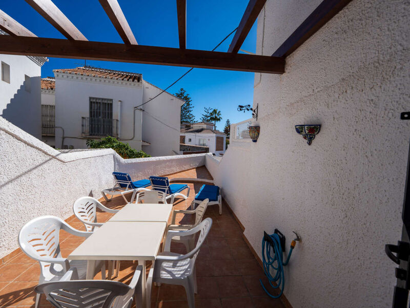 Los Pinos 29 Villas by Casasol
