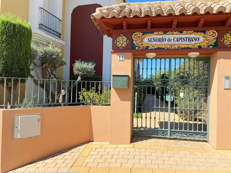 Senorio de Capistrano by Casasol