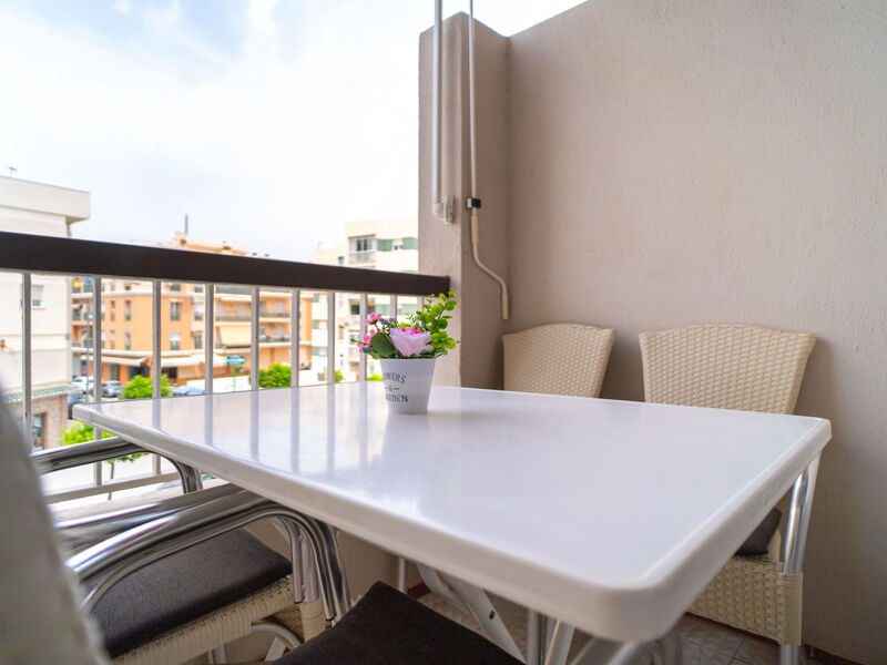 Corona 204 Apartment by Casasol