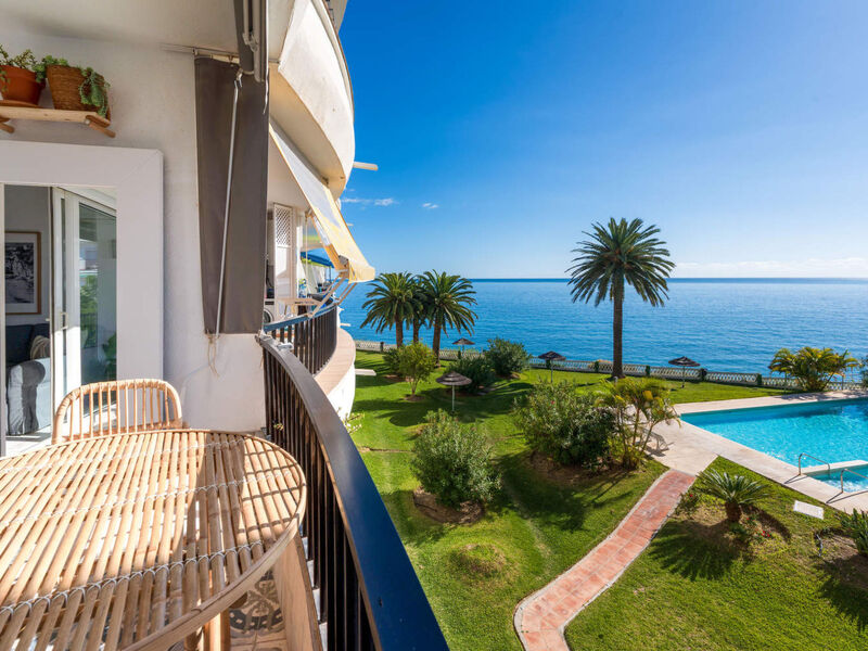 Acapulco Playa 302 by Casasol