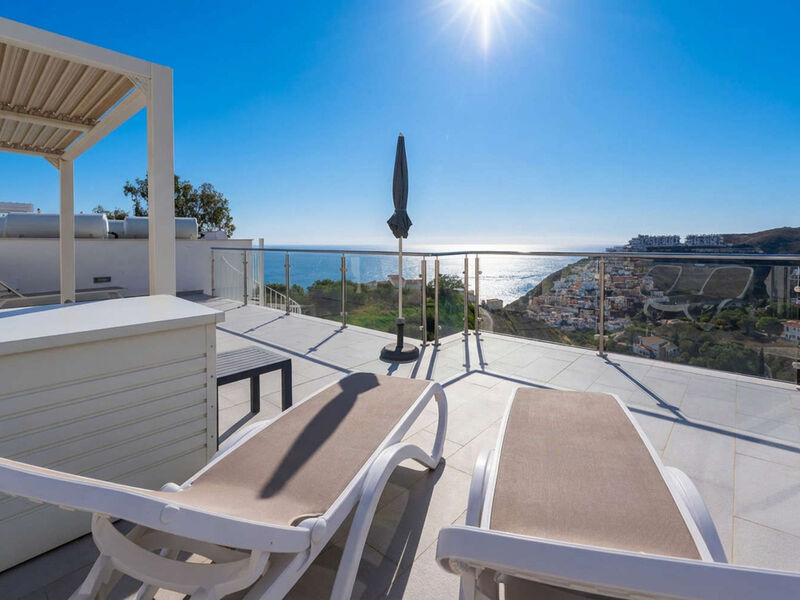 Penthouse Balcon del Mar 124 by Casasol