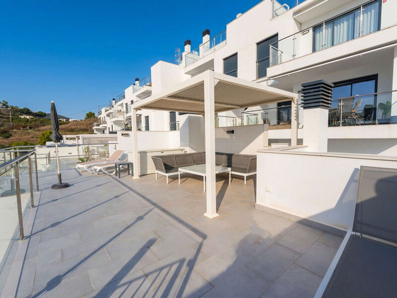 Penthouse Balcon del Mar 124 by Casasol