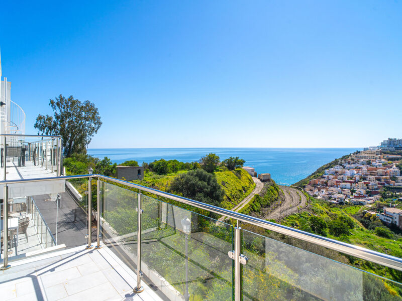 Penthouse Balcon del Mar 123 by Casasol
