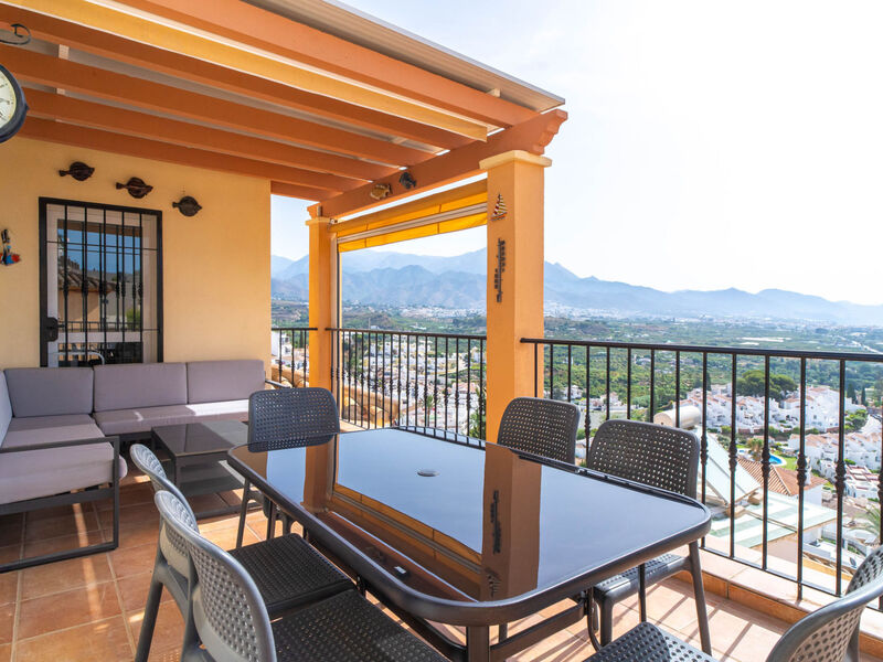 Vila Punta Lara 15 by Casasol