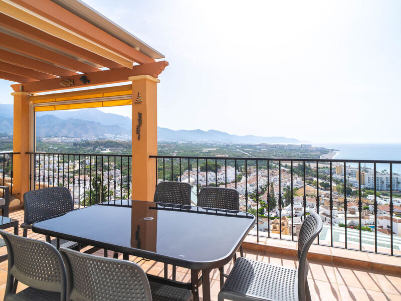 Vila Punta Lara 15 by Casasol