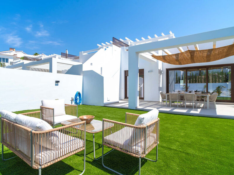 Villas de Punta Lara 18 by Casasol