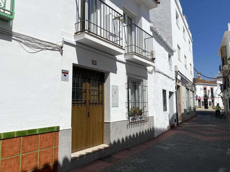 Casa Animas Centro by Casasol