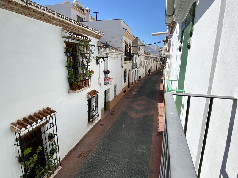 Casa Animas Centro by Casasol