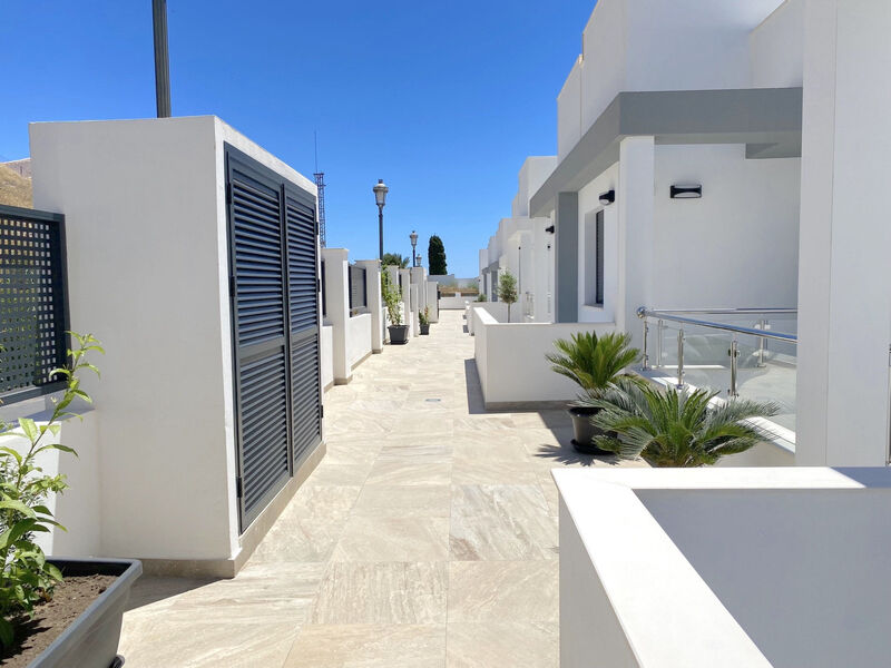 Terrazas de Ladera Duplex 5 by Casasol