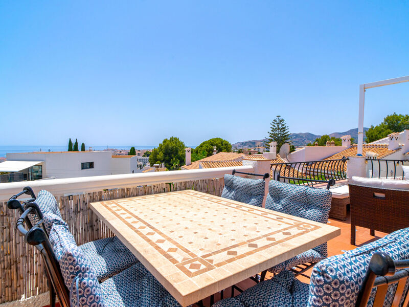 Casa Rosa Splash Pool by Casasol