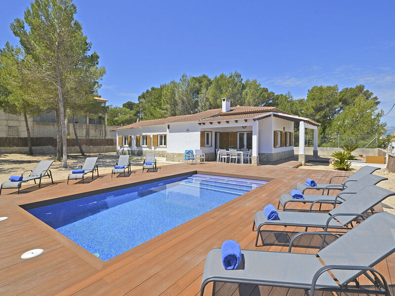 Pinocha (Villa Anglessos)