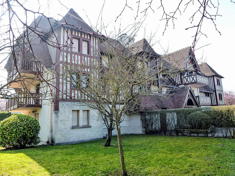 Les Manoirs